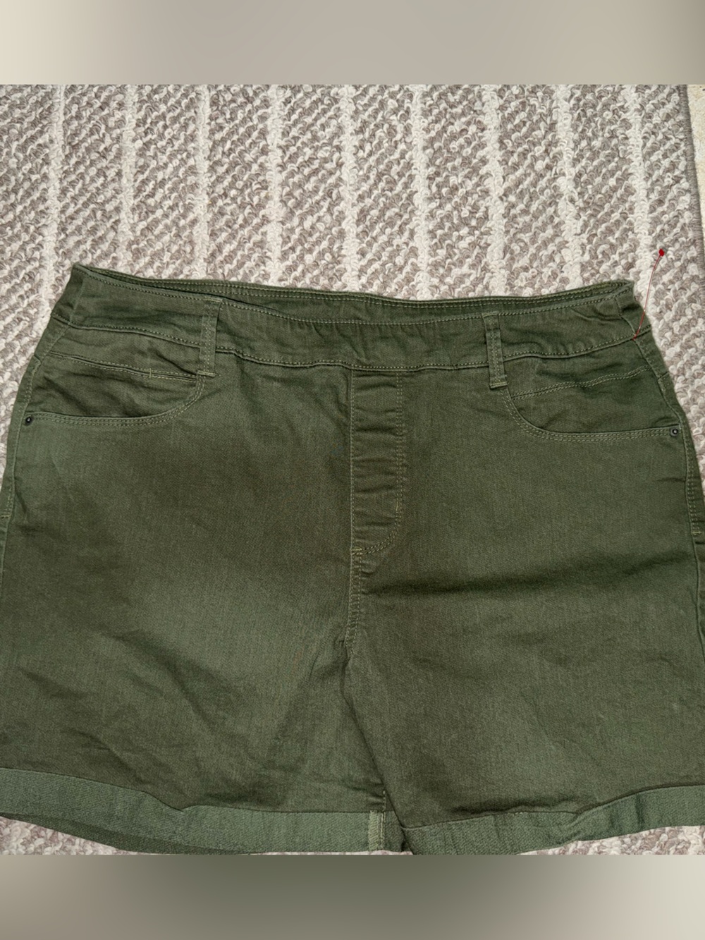 Time and Tru Olive Green Bermuda Shorts